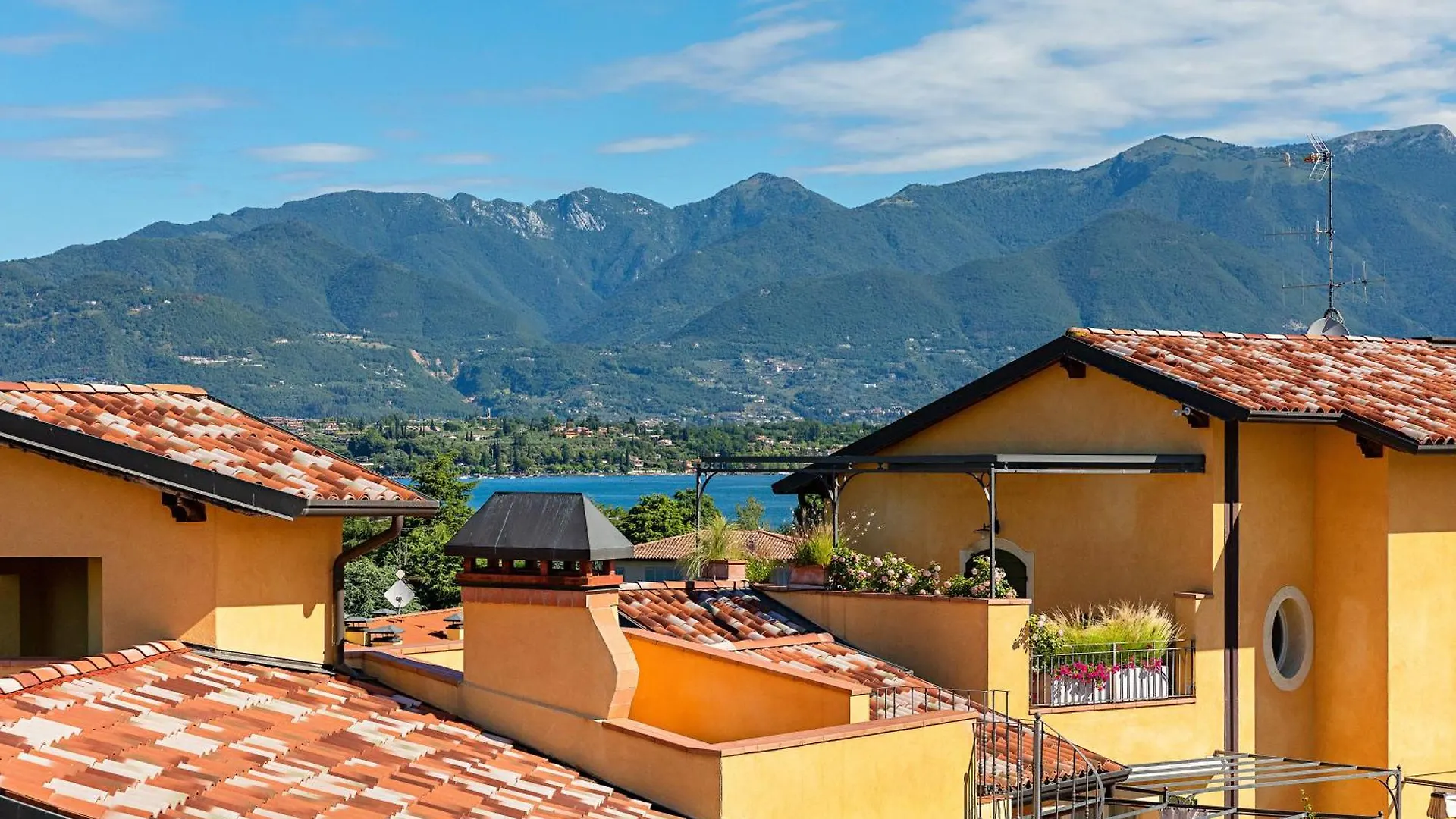 Borgo Del Torchio Apartments By Wonderful Italy Manerba del Garda
