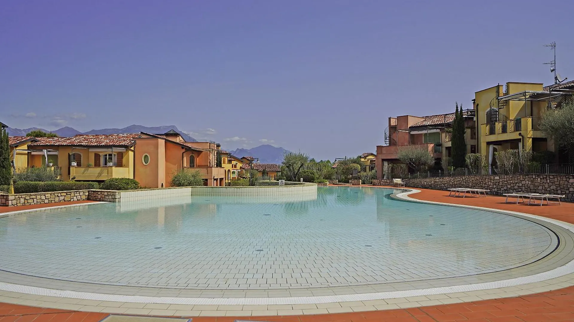 Borgo Del Torchio Apartments By Wonderful Italy Manerba del Garda Italien