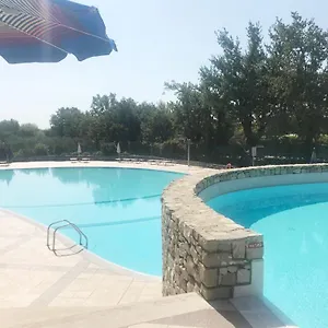 The Flowers - With Private Garden In With Pool Apartment